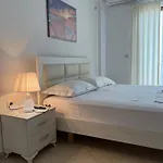 Garden Eva Apartmán Sarandë