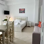 Garden Eva Apartment *