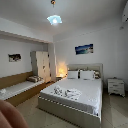 Garden Eva Apartment Sarandë