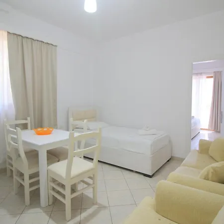 Garden Eva Sarandë