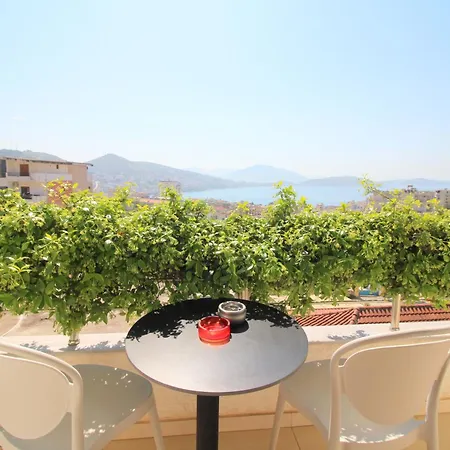 Apartment Garden Eva Sarande