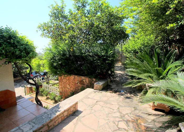 Garden Eva *