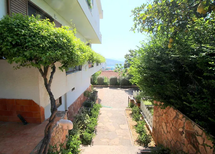 Garden Eva